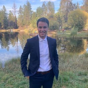 Meet your Posher, Liam